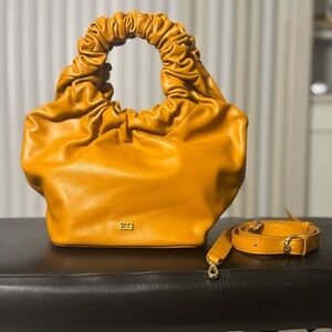 FRAME Ruched Leather Top-Handle Bag – Made in Italy